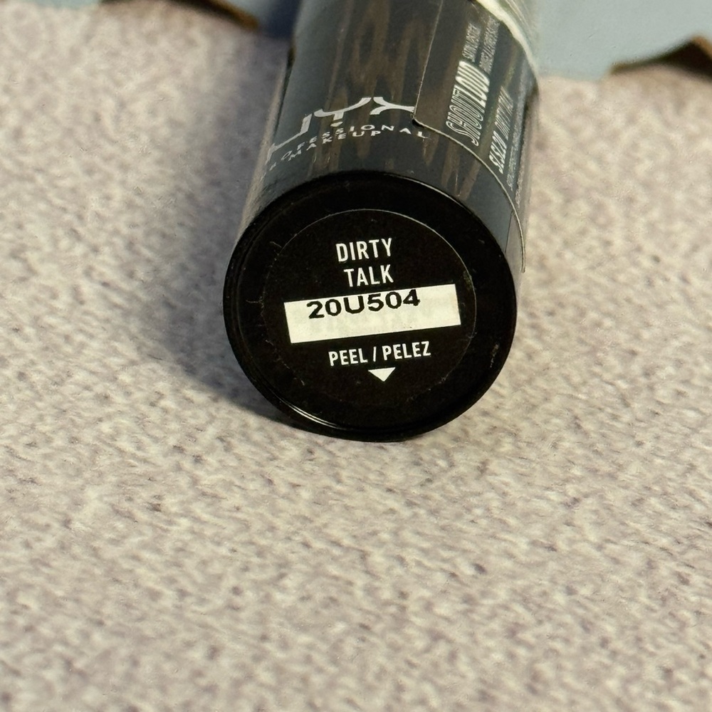 NYX Shout Loud Satin Lipstick - Bright Berry - “Dirty Talk” - Picture 6 of 6